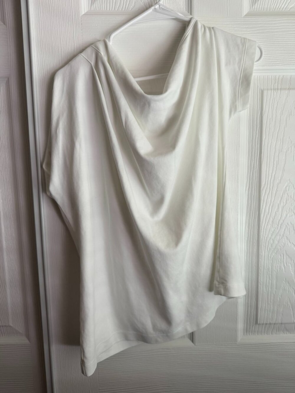NEW. Aritiza. InterLock Cotton Script Top. Medium